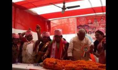 सोमवार को हम पार्टी कार्यालय में महिला प्रकोष्ठ के द्वारा अंतराष्टीय महिला दिवस समारोह मनाया गया