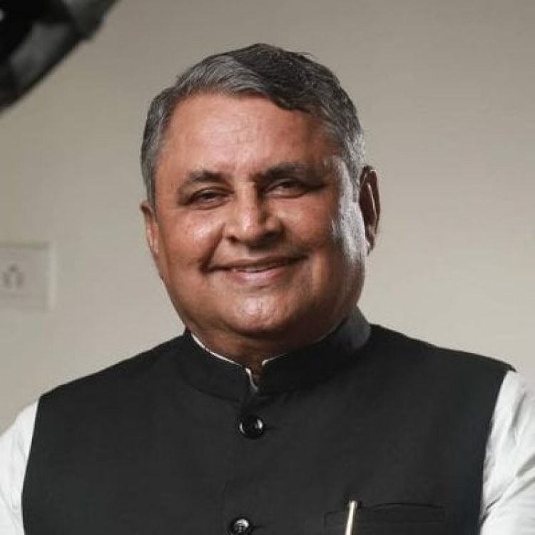 बी एड छात्रों को ऋण देने पर होगा विचार
