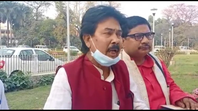 आज ग्रामीण विकास विभाग पर बहस था, लेकिन उस में कटौती कर दी गई |
