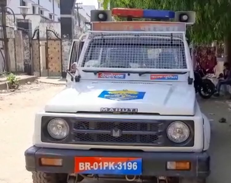 पटना में राज्य के सबसे बड़े दवा मंडी गोविंद  मित्रा रोड में दिन दहाड़े लूटपाट करते लुटरों की कोशिश को पुलिस ने नाकाम कर दिया है |