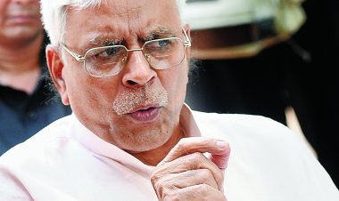 तेजस्वी यादव को राजद की कमान देने की बात पर पार्टी में सियासी हलचल तेज