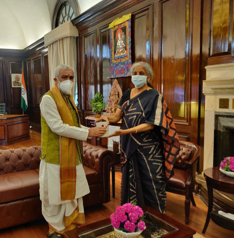 अश्विनी कुमार चौबे ने वित्त मंत्री निर्मला सीतारमण से की मुलाकात