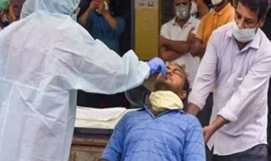 देश में पिछले 24 घंटों में आए 30 हजार से अधिक कोरोना मामले, 403 लोगों की मौत