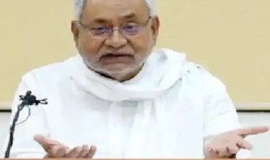 'जनता दरबार पॉलिटिक्स'! NDA में जनता की फरियाद सुनने की होड़