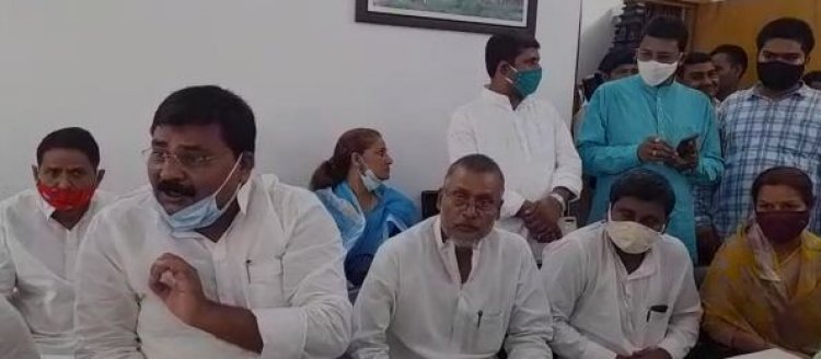 जेडीयू के प्रदेश अध्यक्ष उमेश सिंह कुशवाहा ने नीतीश कुमार को प्रधानमंत्री पद के लिए योग्य दावेदार नेता बताया