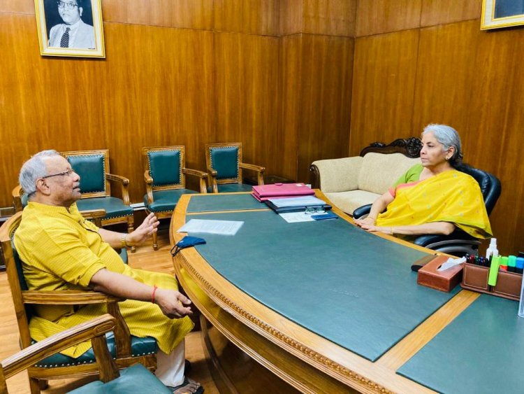 बिहार के उपमुख्यमंत्री तार किशोर प्रसाद ने केंद्रीय वित्तमंत्री निर्मला सीतारमण से की मुलाकात 