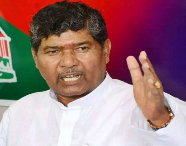 पटना पहुँचते ही पारस  बढाएँगे चिराग का टेंशन  !