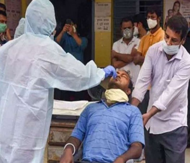 देश में पिछले 24 घंटों में आए 30 हजार से अधिक कोरोना मामले, 403 लोगों की मौत