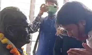 तेज प्रताप अचानक पहुंचे जेपी निवास तो आई लालू यादव की याद, कहा- लोकनायक के करीब थे पापा