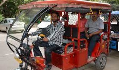 इलेक्ट्रॉनिक सिटी मेट्रो स्टेशन पर ई-रिक्शा सेवा हुई शुरू