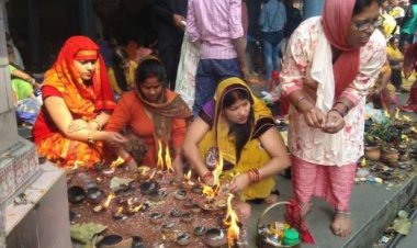 बैकुंठ चतुर्दशी पर गया के विष्णुपद मंदिर में श्रद्धालुओं ने की पूजा अर्चना, गहन जांच के बाद ही श्रद्धालुओं को प्रवेश की अनुमति