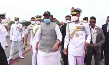 इंडियन नेवी में शामिल हुआ भारत का 'बाहुबली', ब्रह्मोस और बराक जैसे विध्वंसक मिसाइलों से है लैस
