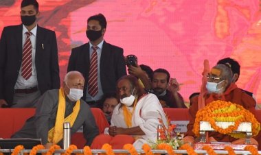 हिंदू एकता महाकुंभ  में आरएसएस के प्रमुख मोहन भागवत  ने सभी को दिलाई शपथ