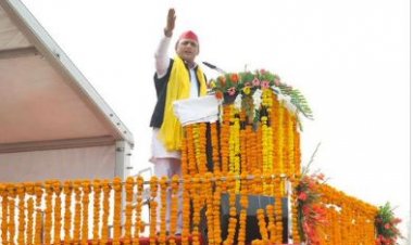 उत्तर प्रदेश की जनता बदलाव चाहती है : अखिलेश यादव