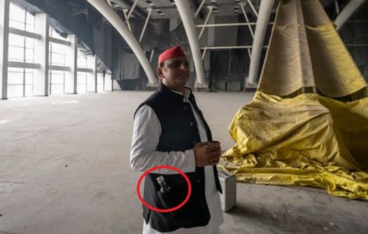 अखिलेश यादव की एक तस्वीर को लेकर मुख्यमंत्री योगी आदित्यनाथ हमलावर