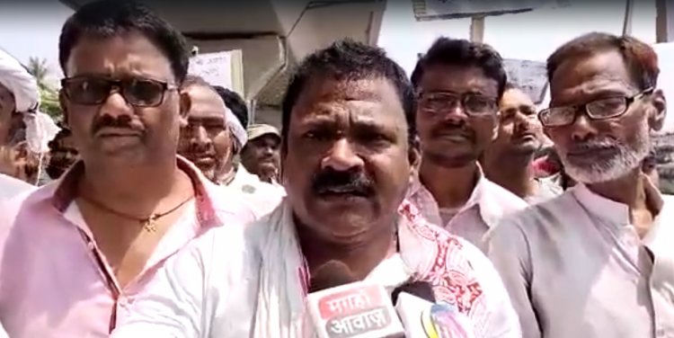 पटना में डीजल ऑटो और मिनी बसों के परिचालन पर लगाई गई रोक के खिलाफ ऑटो चालकों का प्रदर्शन