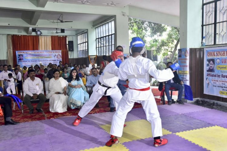 जीनियस फ्यूचर पब्लिक स्कूल ने जीता अशोक सिंह मेमोरियल अंतर स्कूल कराटे प्रतियोगिता का ओवरआल खिताब