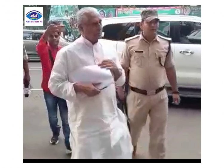 राष्ट्रीय जनता दल द्वारा राबड़ी आवास पर विधायक दल की बुलाई गई बैठक