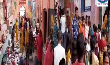 गंगा दशहरा के मौके पर हजारों  श्रद्धालुओं ने  कष्टहरणी घाट सहित गंगा घाटों  में आस्था की लगाई डुबकी
