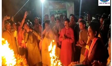 वाल्मीकीनगर में 103वीं महाआरती में पहली बार शामिल हुए केंद्रीय वित्त राज्य मंत्री पंकज चौधरी 
