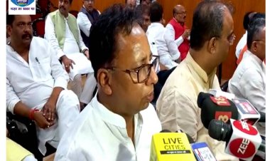  बीजेपी विधानमंडल दल की बैठक में मानसून सत्र पर चर्चा हुई
