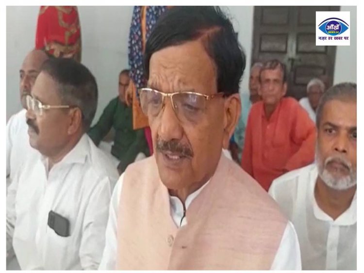 नेशनल हेराल्ड मामले में कांग्रेस प्रदेश अध्यक्ष मदन मोहन झा मौन धरने पर बैठे 