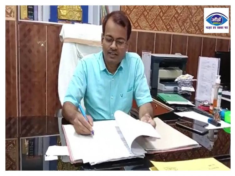 मुजफ्फरपुर ज़िले के गायघाट प्रखंड में हल्की बारिश में  टूट गया सुरक्षा बांध दर्जनों परिवारों का सड़क संपर्क हुआ भंग 