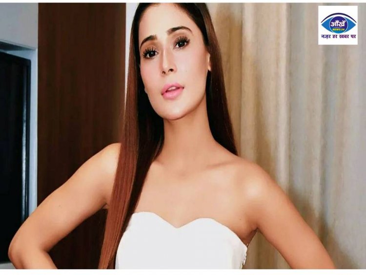 बिदाई’ फेम एक्ट्रेस Sara Khan को फिर मिला प्यार, जानिये किसे कर रही है डेट 