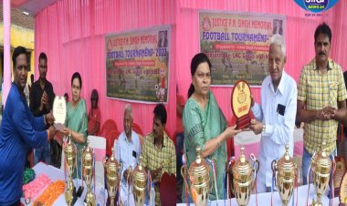 लाॅर्ड बुद्धा की टीम बनी चैंपियन, एलएमसी जुनियर बनी उपविजेता