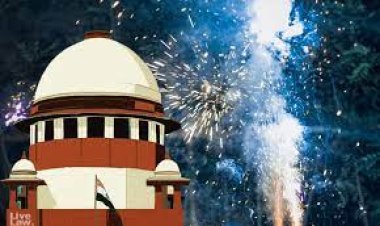 सुप्रीम कोर्ट ने पटाखा विक्रेताओं नसीहत देते हुए कहा ,अपने पैसे मिठाई पर खर्च करो.... पटाखों पर लगे  बैन हटाने की मांग वाली अर्जी पर तत्काल सुनवाई से इनकार कर दिया.
