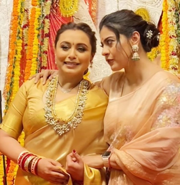 सोशल मीडिया पर कई फोटो और वीडियोज वायरल हो रहे,  बॉलीवुड सेलेब्स काजोल समेत तमाम स्टार्स इन दिनों मां दूर्गा के रंग में रंगे हुए हैं,...