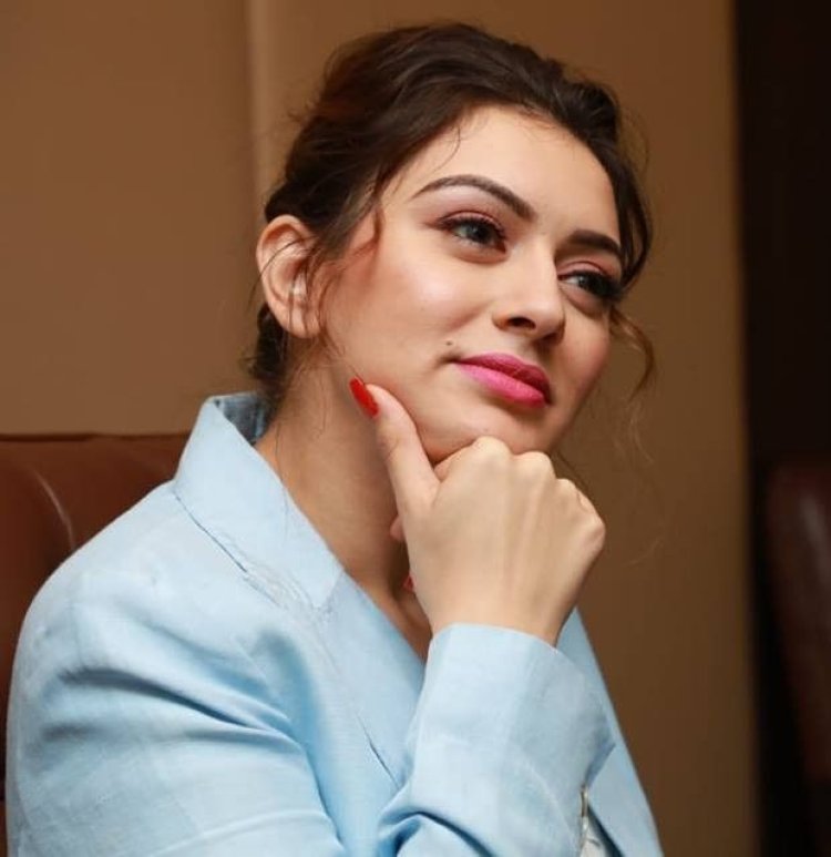 450 साल पुराने किले में लेंगी सात फेरे,  दक्षिण फिल्मों में अपने अभिनय से दर्शकों का दिल जीतने वाली मशहूर अदाकारा हंसिका मोटवानी...