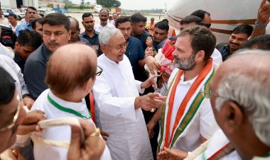 CM नीतीश खुद पहुंच गए पटना एयरपोर्ट, शरद पवार, राहुल गांधी व मल्लिकार्जुन खड़गे का किया स्वागत