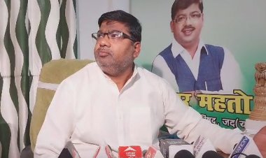 जदयू एमएलसी रामेश्वर महतो ने पार्टी के प्रदेश अध्यक्ष उमेश कुशवाहा के खिलाफ खोला मोर्चा