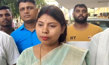 रोहतास ज़िले में घटिया सड़क निर्माण पर बिफरे जिला परिषद् सदस्य 