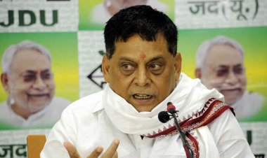 नीरज कुमार ने कहा सम्राट चौधरी के व्यवहार से सदन में शर्मसार हुई भाजपा