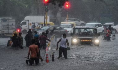 Delhi Weather : दिल्ली में बारिश फिर बढ़ाएगी मुसीबत, क्या है मौसम विभाग की चेतावनी?