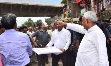 मुख्यमंत्री ने निर्माणाधीन मीठापुर - महुली एलिवेटेड पथ परियोजना की प्रगति का लिया जायजा