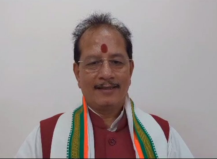 महाराष्ट्र की राजनीती हालत पर बिहार में  शुरू हुआ सियासी वा/र पलटवा/र का दौर