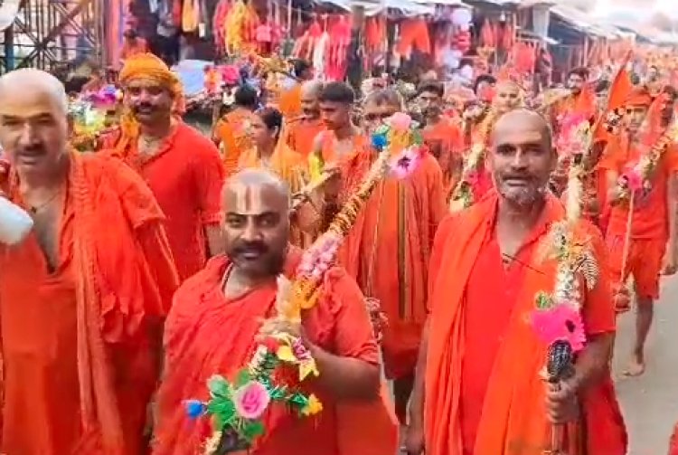 सावन की शुरुआत होते ही सुल्तानगंज अजगैबीनाथ धाम की धरती हुई भगवामय 