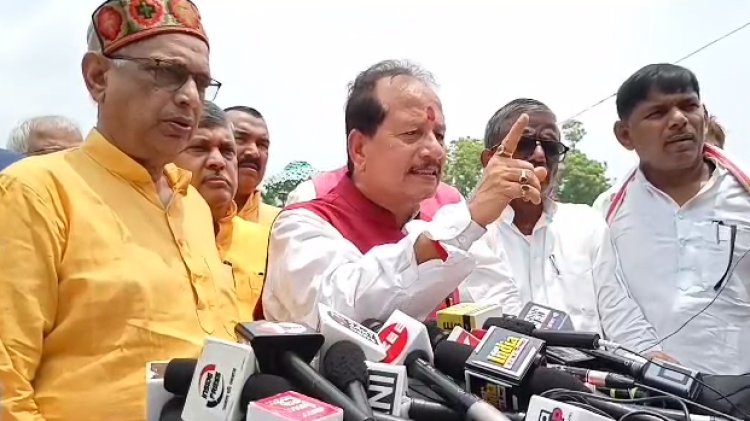 बीजेपी नेता विजय सिन्हा ने CM नीतीश पर किया हमला, कहा अगर संविधान में विश्वास है तो... 