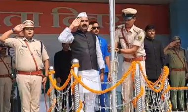 गया के ग़ांधी मैदान में मंत्री इसराइल मंसूरी ने किया झंडोतोलन