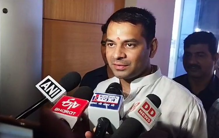 तेज़ प्रताप का बड़ा बयान कहा कहा हमसे बड़ा बाबा कोई नहीं 