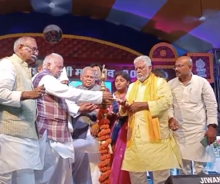 माउंटेन मैन दशरथ मांझी की 16वीं पुण्यतिथि के मौके पर एक मंच पर दिखे सभी दलों के नेता