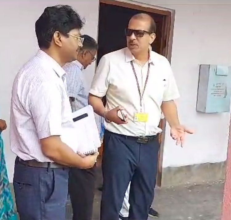 नालंदा जिले में के के पाठक ने मिडिल स्कूल का किया औचक निरीक्षण
