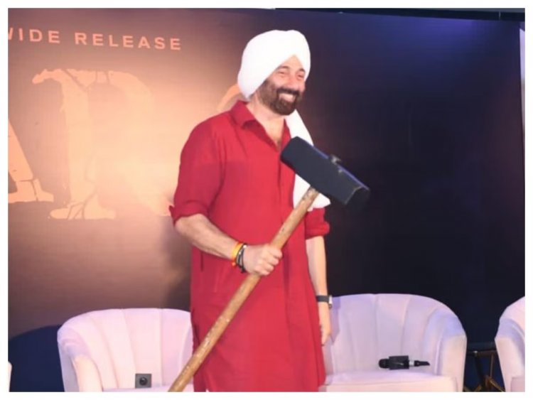 Gadar 2 की सक्सेस के बाद बढ़े सनी देओल के भाव, अब एक फिल्म के लिए लेंगे इतनी फीस?