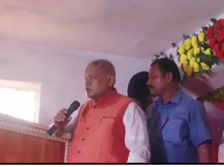 औरंगाबाद में पर्वत पुरुष दशरथ मांझी के 16वी पुण्य तिथि के मौके पर पहुचे जीतन राम मांझी 