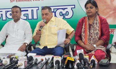 NEET पेपर लीक मामले पर नीरज कुमार ने तेजश्वी यादव पर लगाए गंभीर आरोप कहा वो खामोश क्यों है !