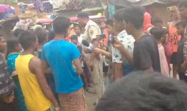 पानी के लिए मचा हाहाकार लोगो ने सड़क पर उतर कर किया हंगामा यातायात को किया बाधित