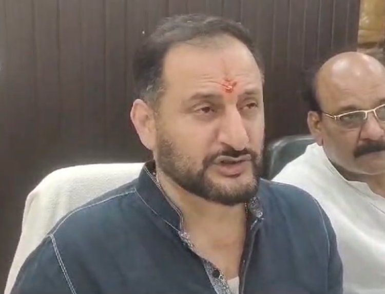 Neeraj Bablu ने Rohini Acharya बताया प्रवासी पक्षी कहा राजद एक परिवार की पार्टी है
